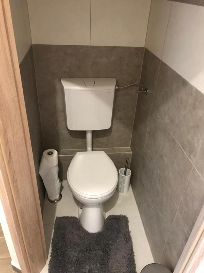 Classic Apartman Szeged Esterno foto