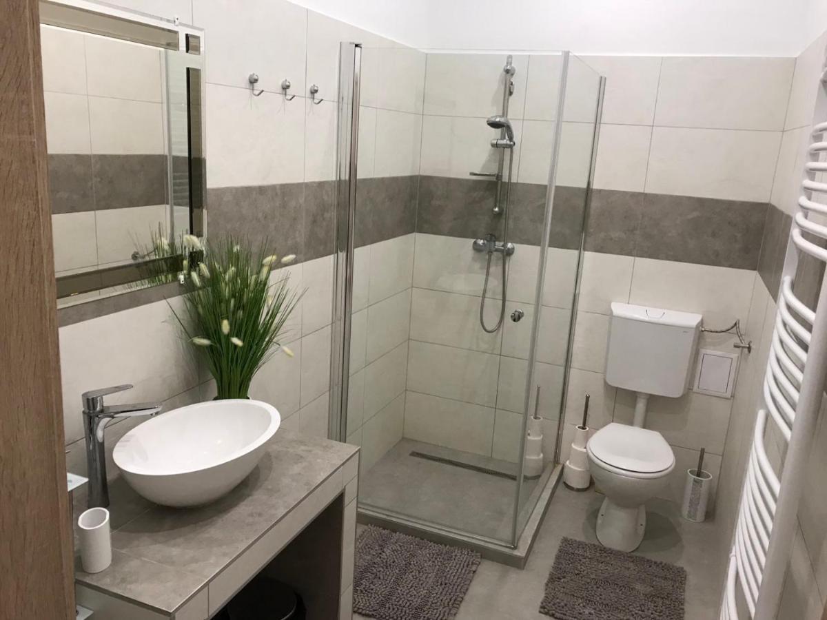 Classic Apartman Szeged Esterno foto